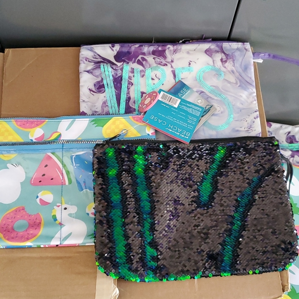 Pouch/ placemat bundle - Picture 2 of 3